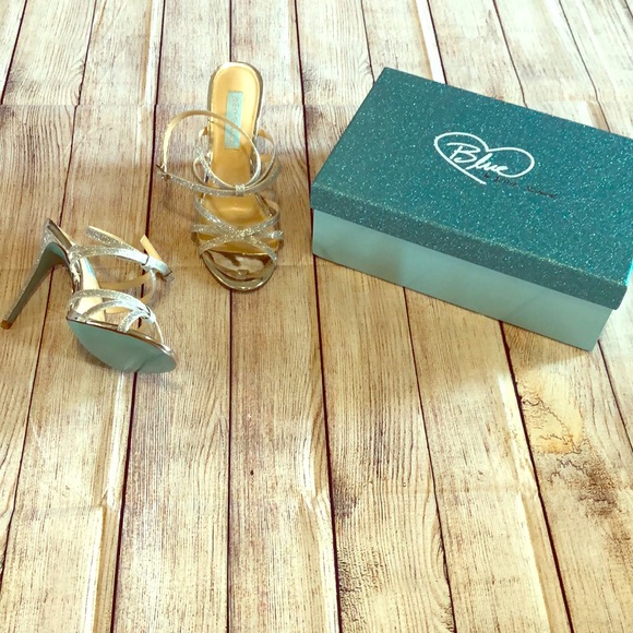 betsey johnson myla sandal